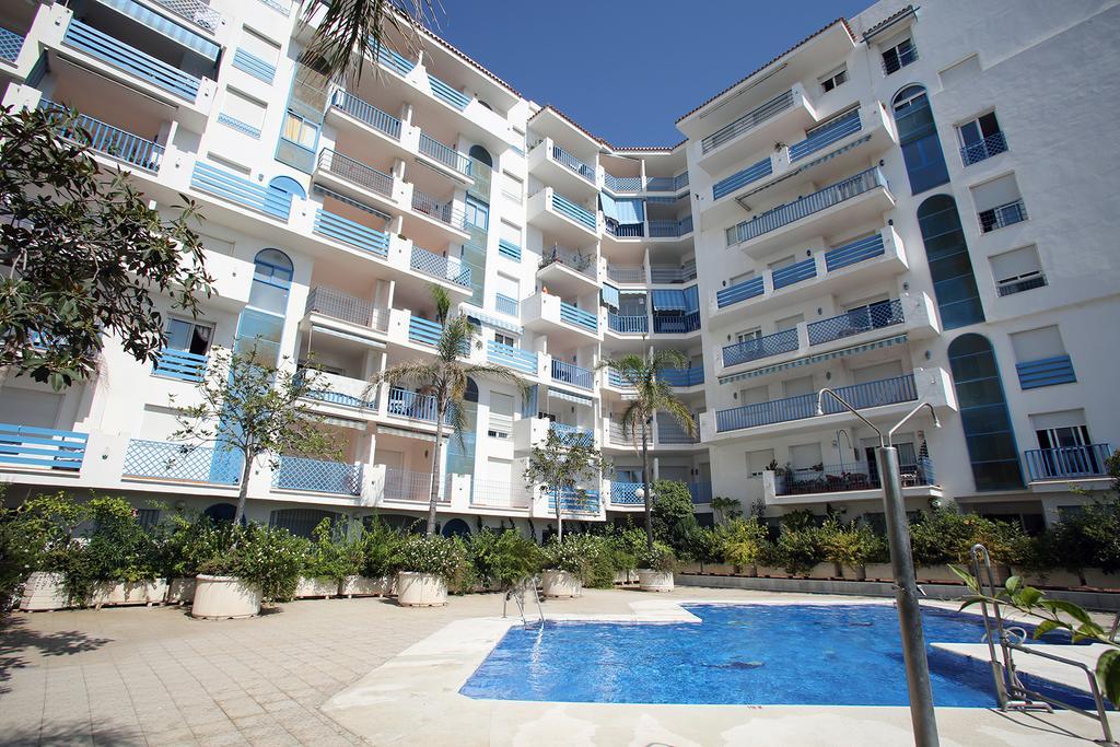 Apartamento El Faro Leisure Port Apartment Estepona Bagian luar foto